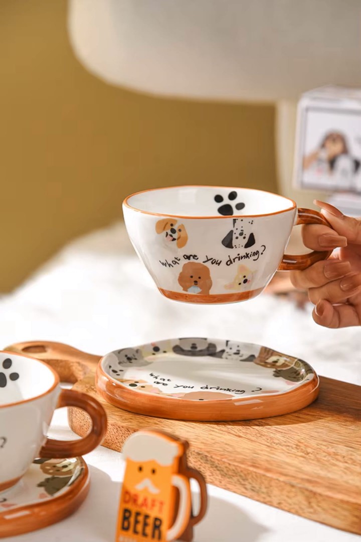 Tasse mit Teller handbemalte Hunde